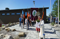 Festgottesdienst zum 1.000 Todestag des Heiligen Heimerads auf dem Hasunger Berg (Foto: Karl-Franz Thiede) Festgottesdienst zum 1.000 Todestag des Heiligen Heimerads auf dem Hasunger Berg (Foto: Karl-Franz Thiede)